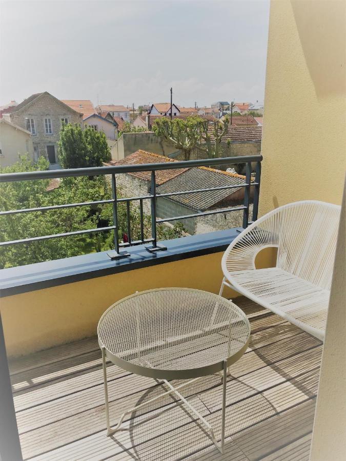 Appartement Hyper Centre, Plage A Pieds, 2 Chambres, 4 Personnes Chatelaillon-Plage Bagian luar foto